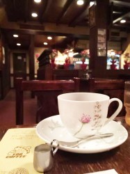 考え事 in 喫茶店