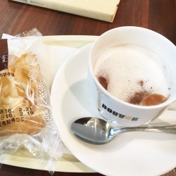 雨ですな。そうですな。